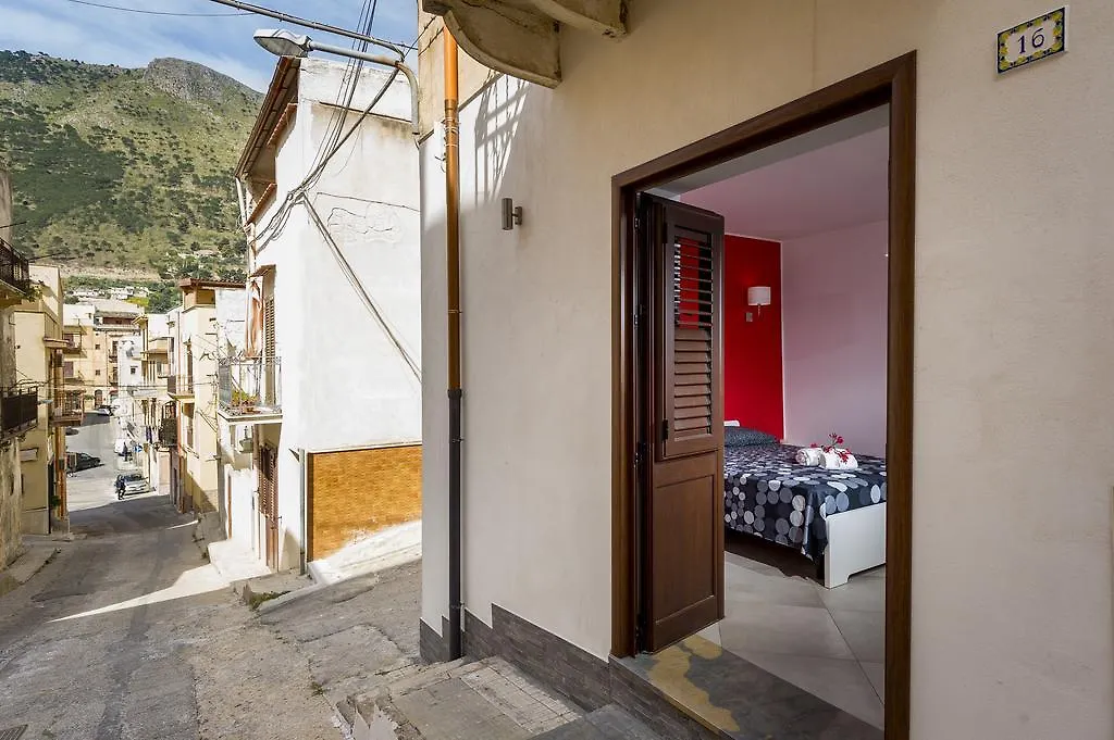 카스텔라마레델골포 Il Cortile 아파트